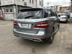 Mercedes-Benz M Class 2012 Gray