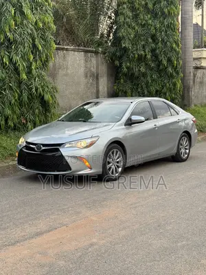 Toyota Camry SE 4dr Sedan (2.5L 4cyl 6A) 2016 Silver