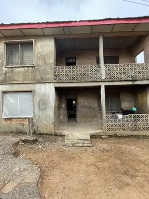12bdrm House in Molete for sale