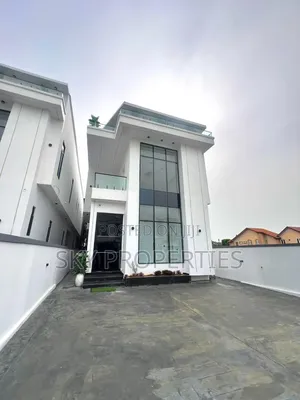 5bdrm Duplex in Vgc for sale