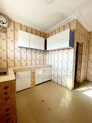 3bdrm Block of Flats in Life Camp for rent