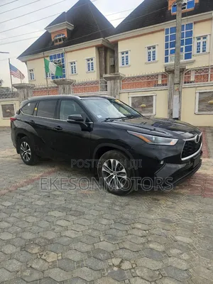 Toyota Highlander XLE 2021 Black