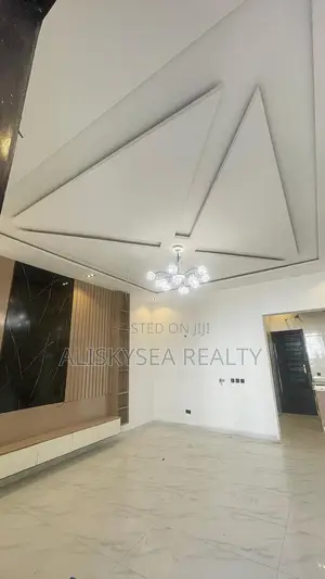 3bdrm Townhouse/Terrace in Ikota for sale