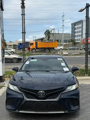 Toyota Camry XSE FWD (2.5L 4cyl 8AM) 2018 Blue