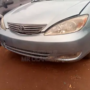 Toyota Camry LE 4dr Sedan (2.4L 4cyl 4A) 2004 Maroon