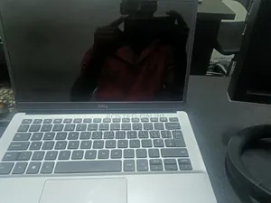 Laptop Dell Latitude 3301 8GB Intel Core i5 SSD 256GB