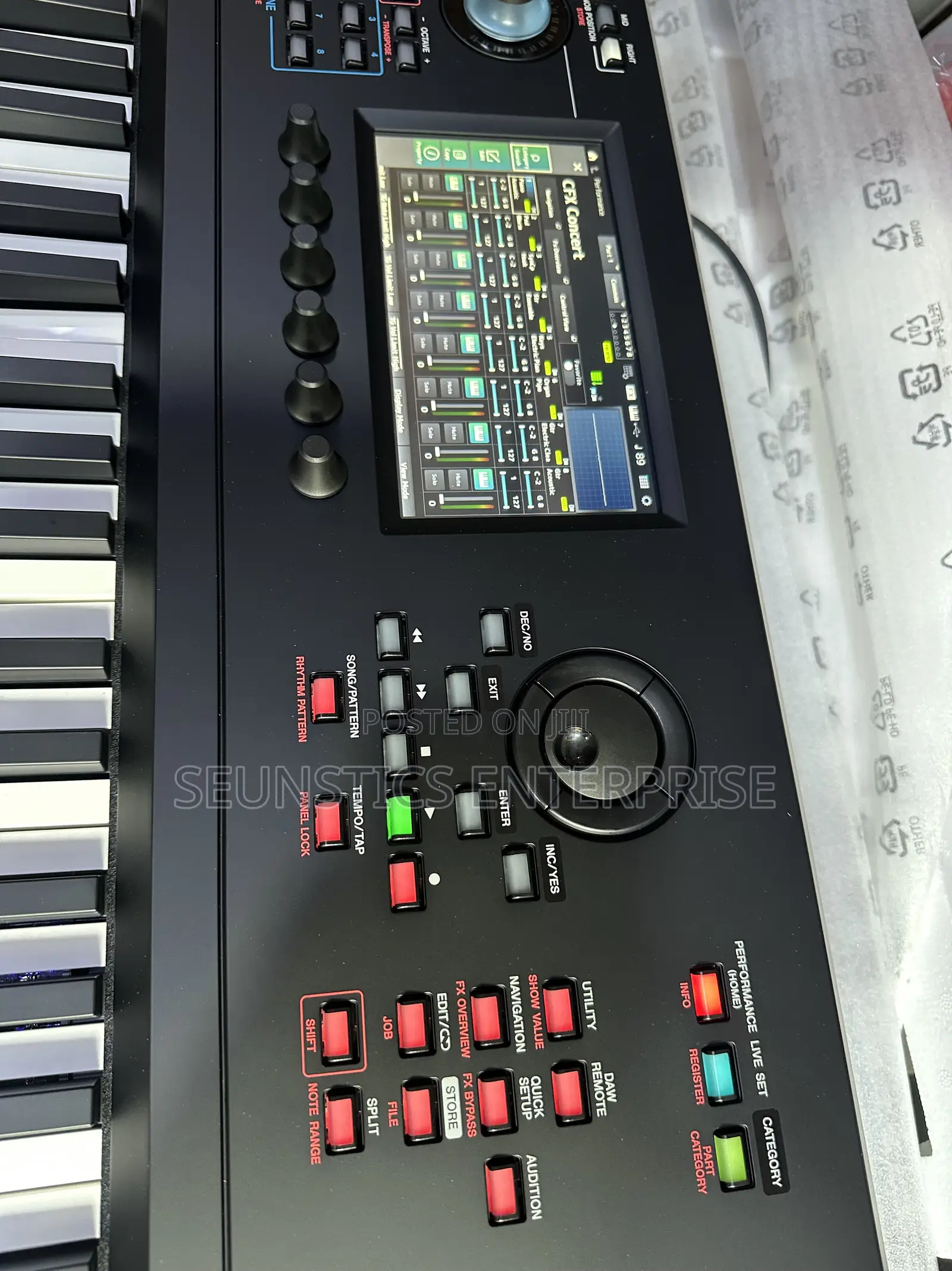 Quality Yamaha Modx M8 Workstation Keyboard/Piano