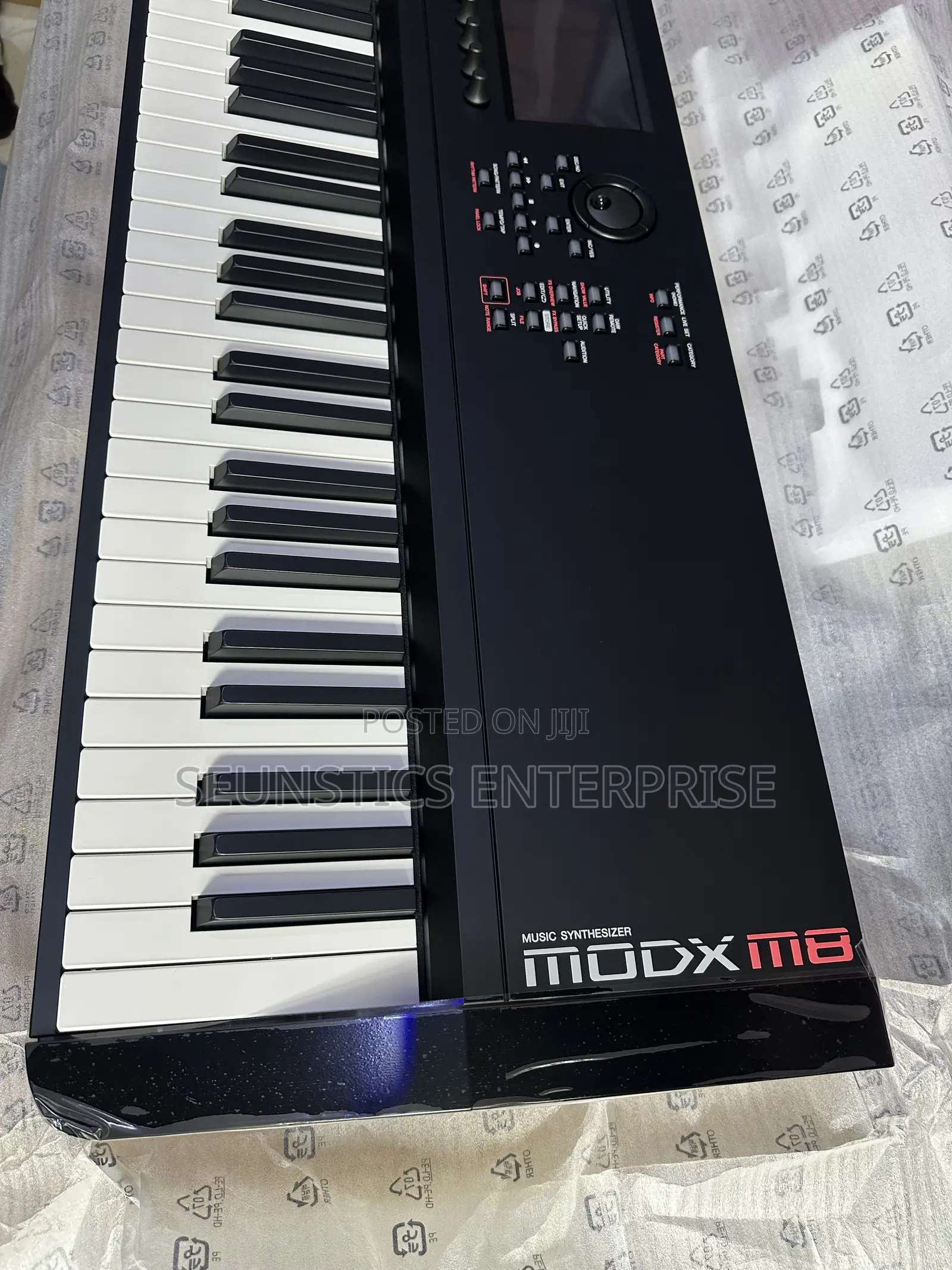 Quality Yamaha Modx M8 Workstation Keyboard/Piano