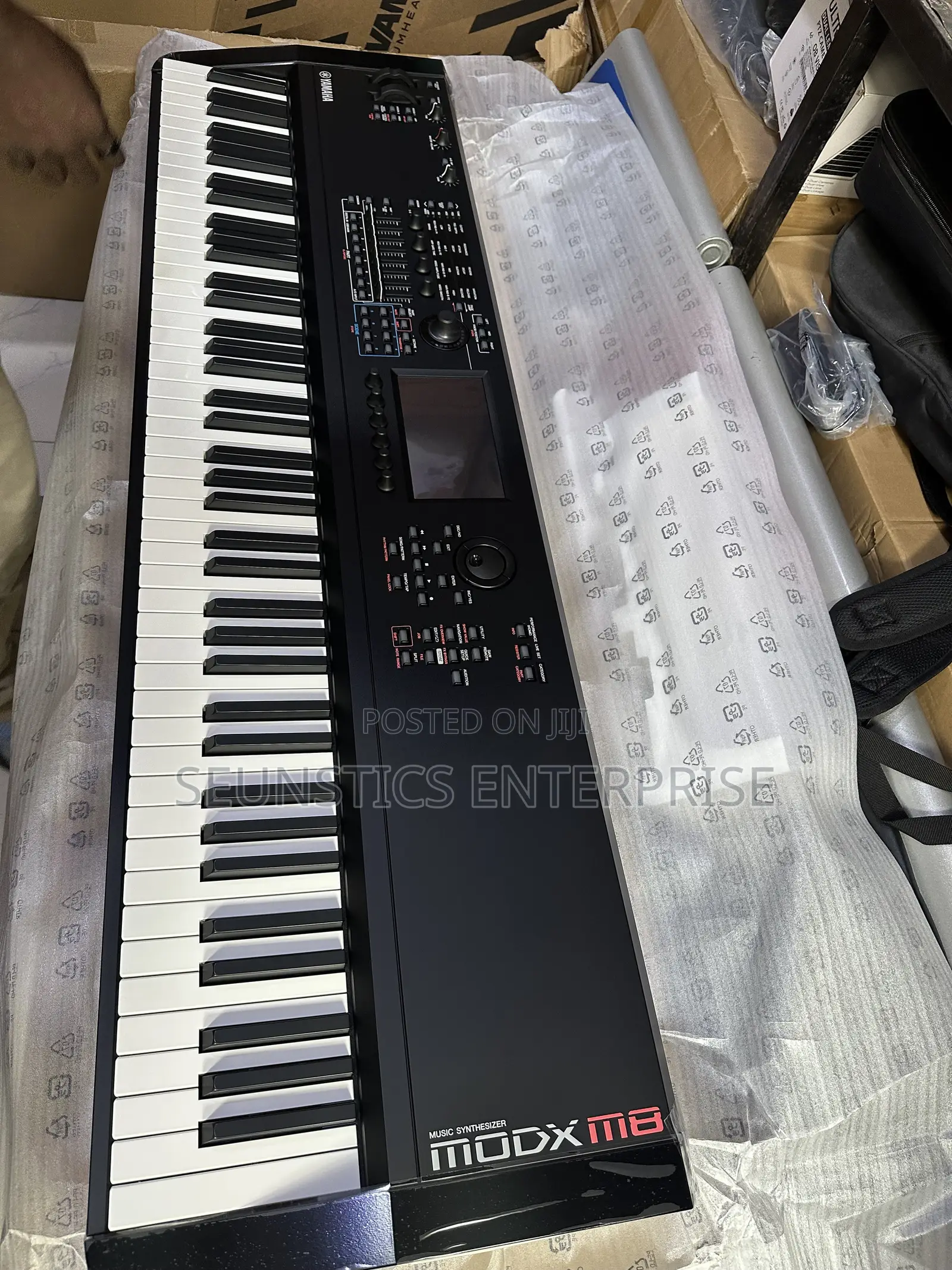 Quality Yamaha Modx M8 Workstation Keyboard/Piano