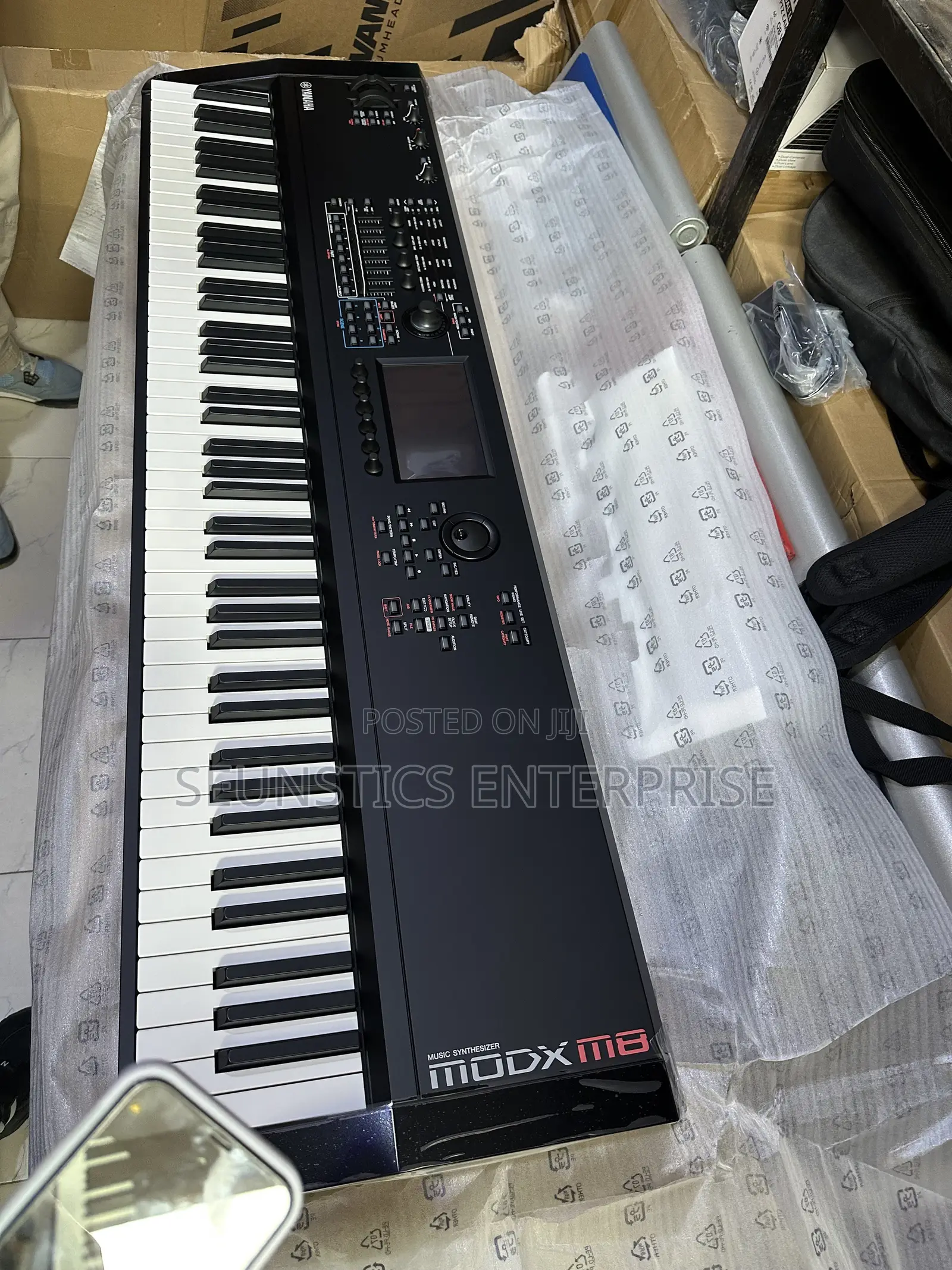 Quality Yamaha Modx M8 Workstation Keyboard/Piano