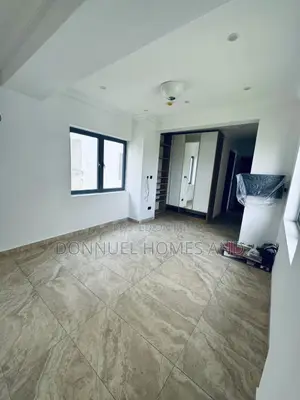 3bdrm Penthouse in Ikate for rent