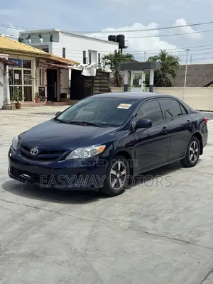 Toyota Corolla LE Special Edition 4dr Sedan (1.8L 4cyl 4A) 2013 Blue