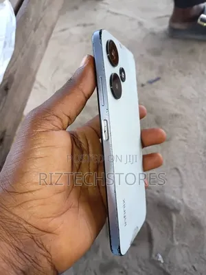 Infinix Hot 30i 128 GB Silver