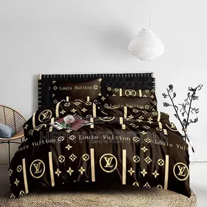 Quality Duvet With Bedspread and Pillowcase