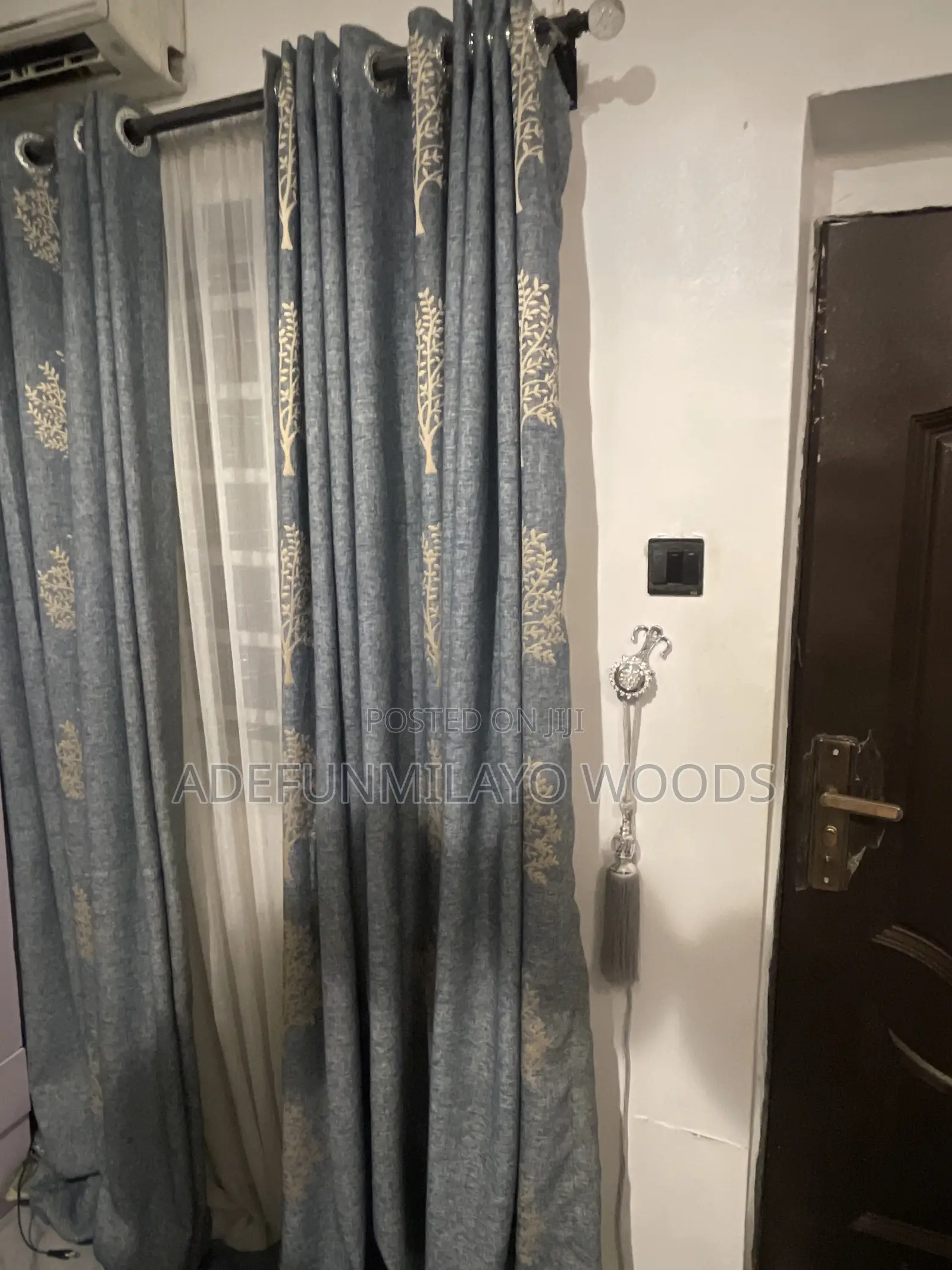 Italian Curtains