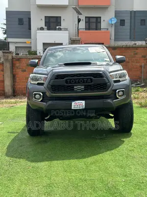 Toyota Tacoma TRD Off Road 2018 Gray