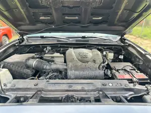 Toyota Tacoma TRD Off Road 2018 Gray