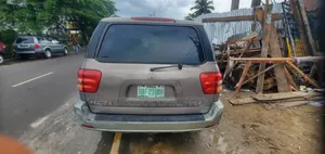 Toyota Sequoia Limited 4dr SUV 4WD (4.7L 8cyl 4A) 2003 Gray