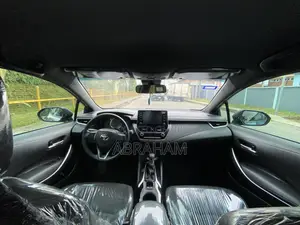 Toyota Corolla SE 2020 Blue