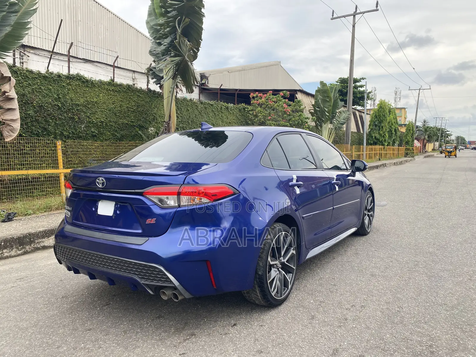 Toyota Corolla SE 2020 Blue