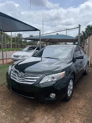 Toyota Camry LE 4dr Sedan (2.5L 4cyl 6AM) 2010 Green