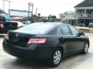 Toyota Camry LE 4dr Sedan (2.5L 4cyl 6AM) 2010 Black