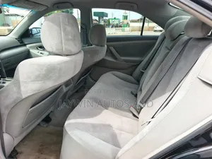 Toyota Camry LE 4dr Sedan (2.5L 4cyl 6AM) 2010 Black