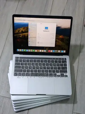 Laptop Apple MacBook 2018 8GB Intel Core i5 SSD 256GB