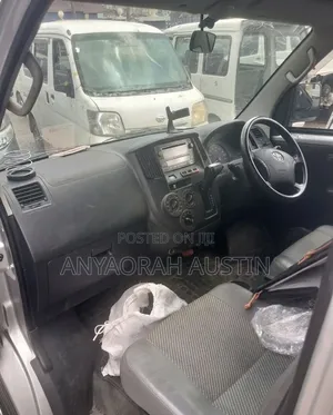 Toyota HiAce 2007 Grey