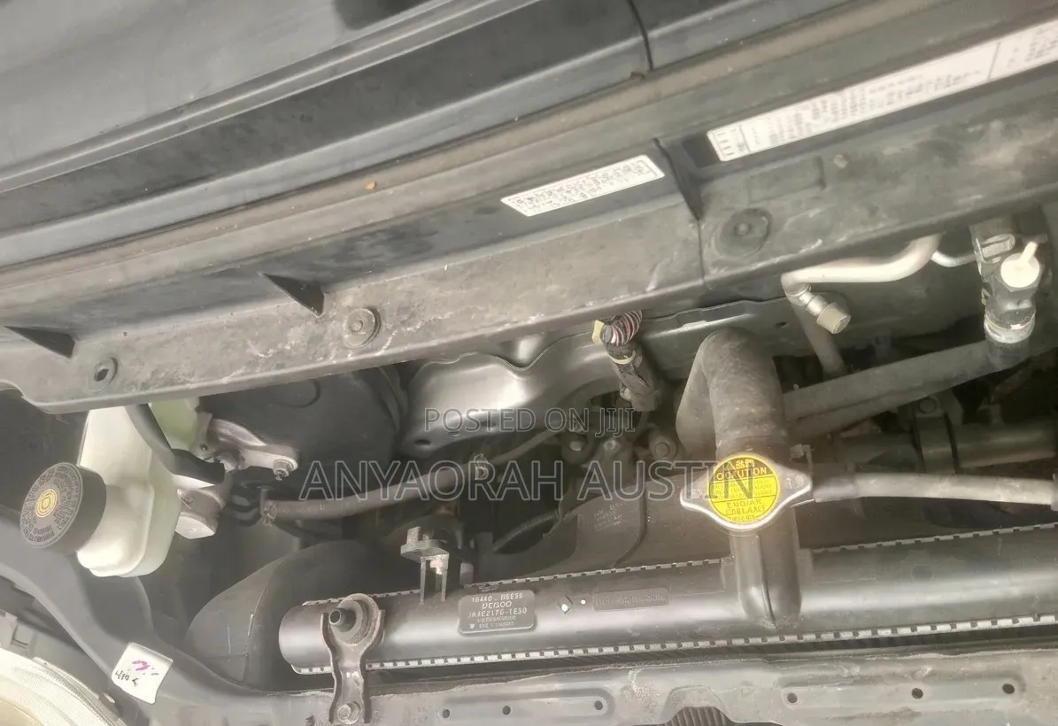 Toyota HiAce 2007 Grey