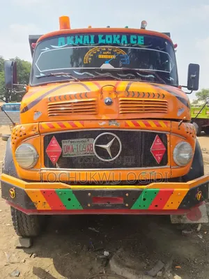 Mercedes Benz 911 Tipper