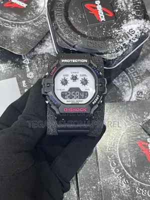 Casio G-Shock Model:Dw-5900 Rubber Strap Watch