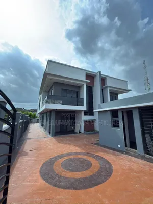 4bdrm Duplex in Kolapo Ishola Gra, Akobo for rent