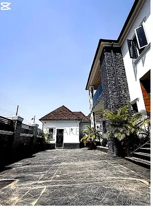 Furnished 4bdrm Duplex in Summit Estate, Sabon Lugbe for sale