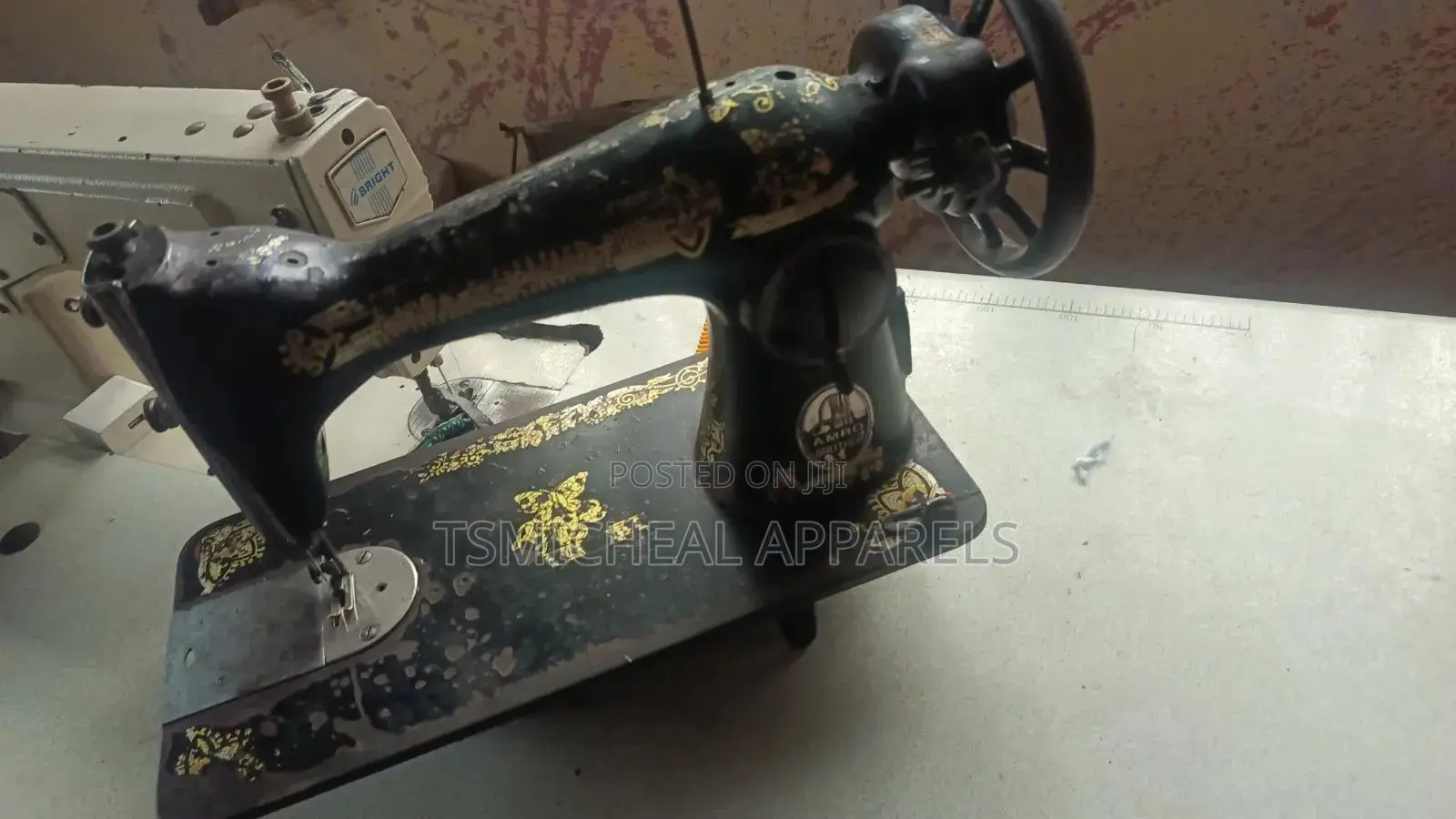 Manual Sewing Machine