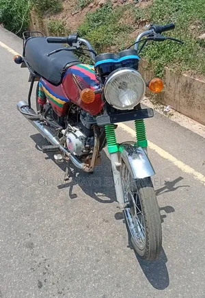 Bajaj Boxer 2021 Red