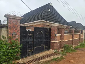 2bdrm Bungalow in Hephzibah Estate, Ibadan for sale