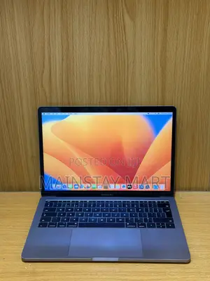 Laptop Apple MacBook Pro 2017 16GB Intel Core i7 SSD 128GB