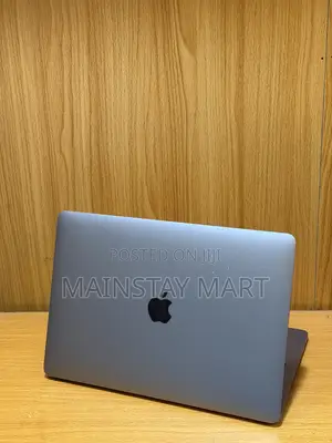 Laptop Apple MacBook Pro 2017 16GB Intel Core i7 SSD 128GB