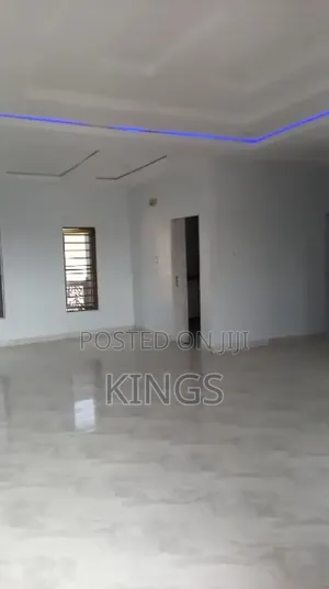 2bdrm Block of Flats in By Abuja Manor, Gaduwa for rent