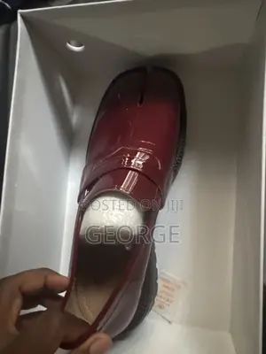 Maison Margiela Tabi Split-Toe Leather Bordeaux Red Loafers