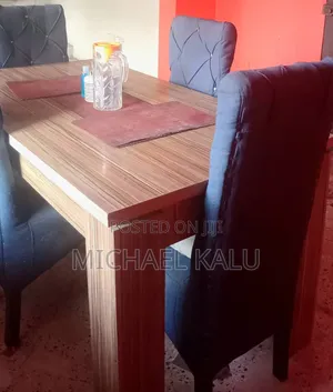 Clean Dining Table Set