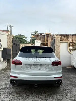 Porsche Cayenne S 4dr SUV AWD (3.6L 6cyl Turbo 8A) 2015 White