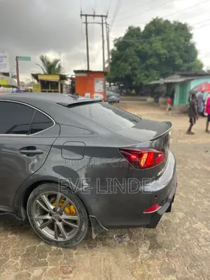 Lexus IS 2009