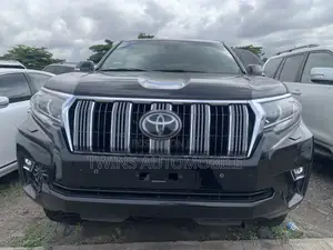 Toyota Land Cruiser Prado 4.0 2023 Black