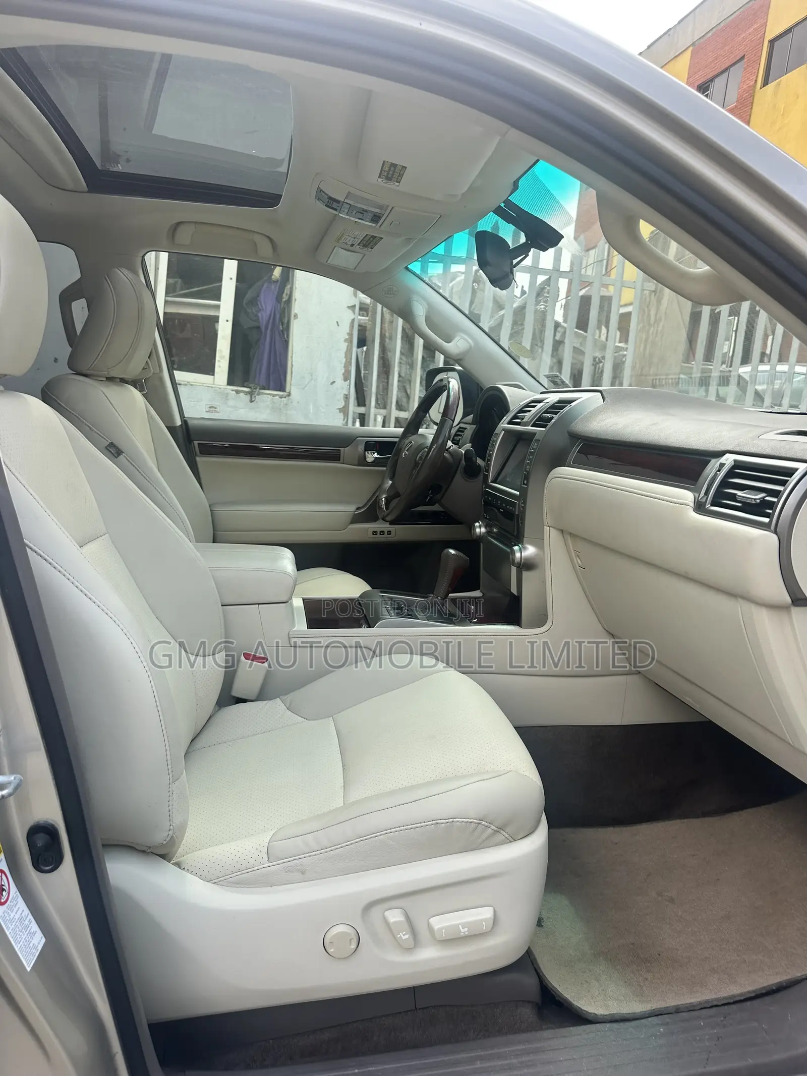 Lexus GX 460 2011 Gold
