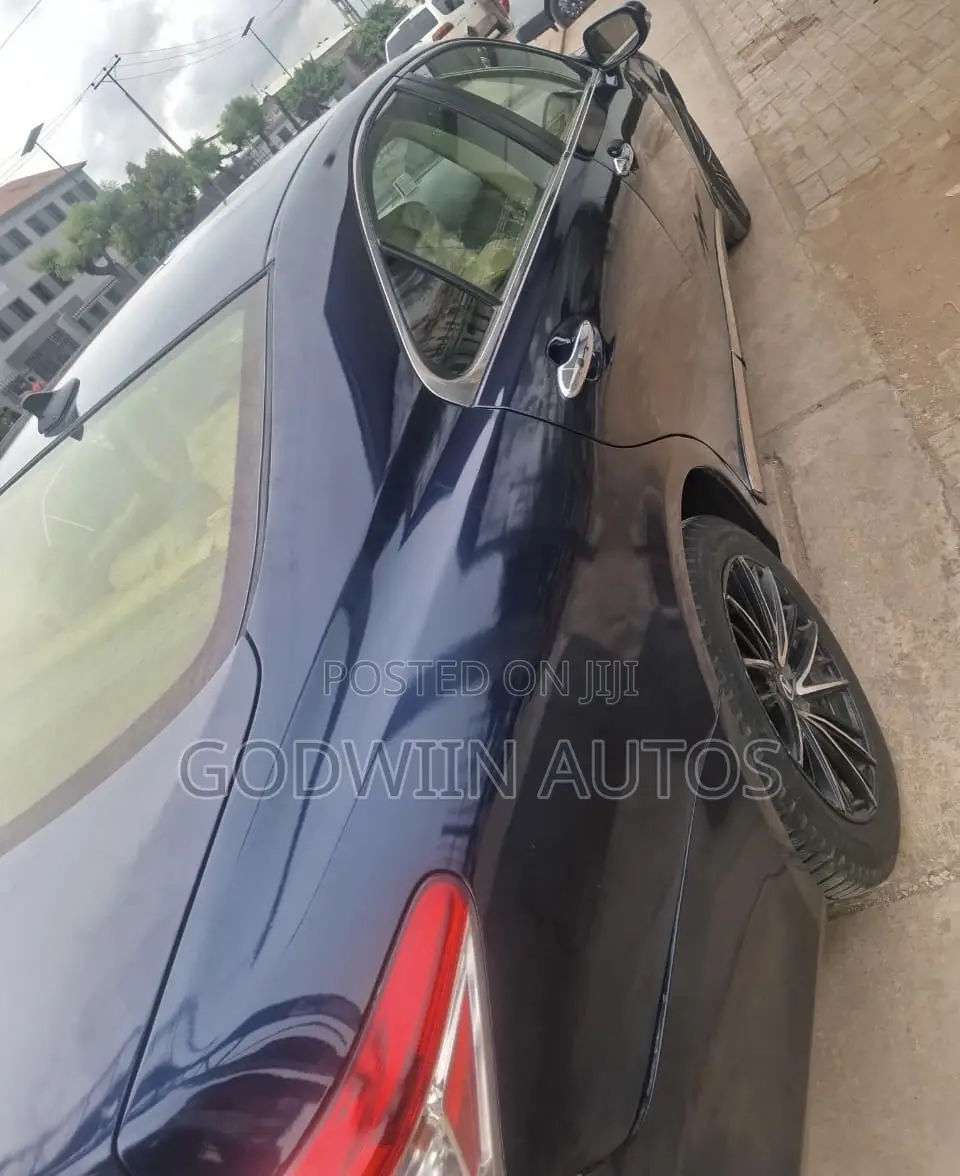 Lexus ES 350 2012 Blue