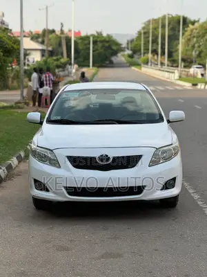 Toyota Corolla 2010 White