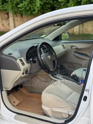 Toyota Corolla 2010 White