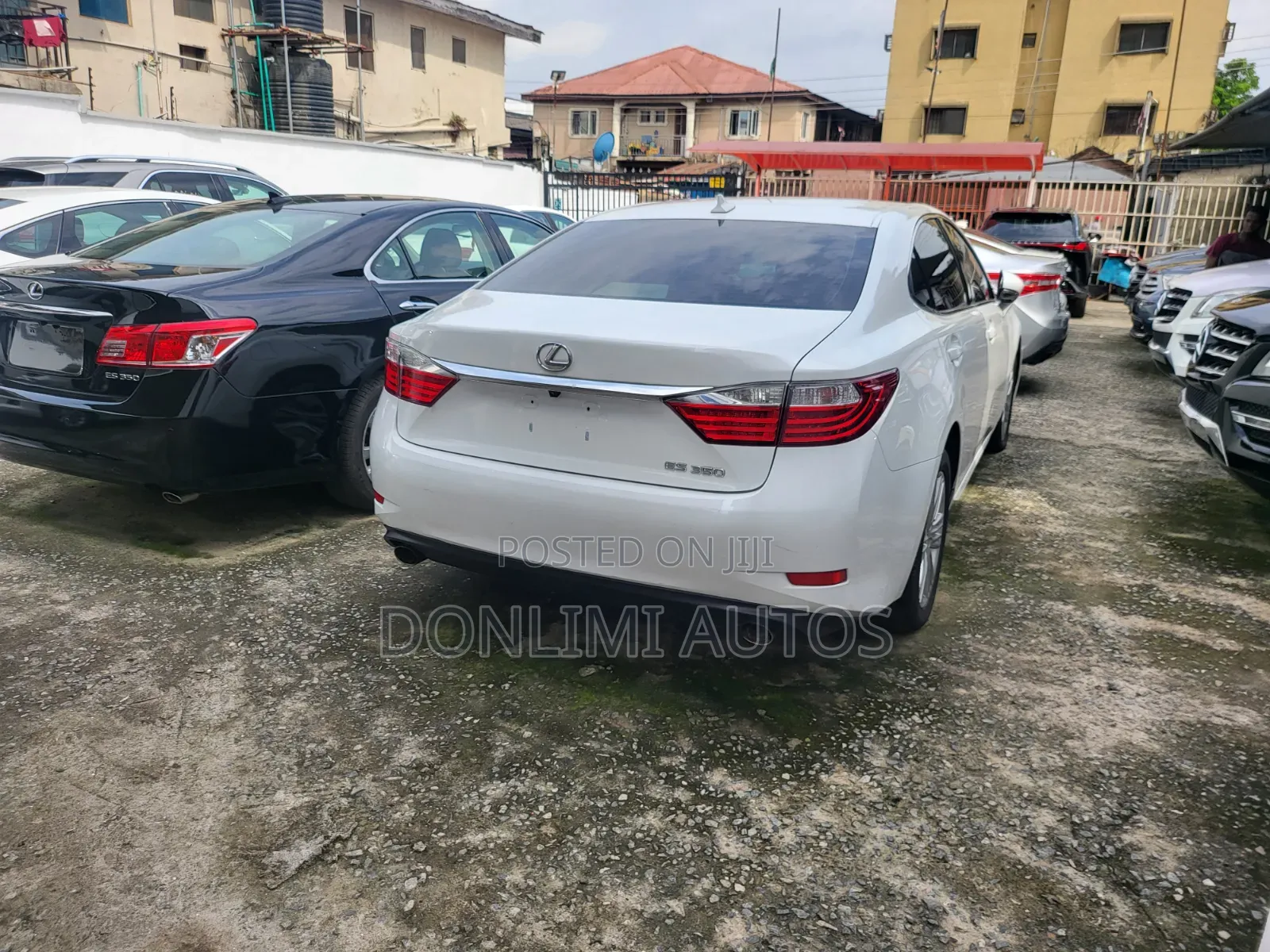 Lexus ES 350 FWD 2014 White